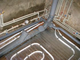 Монтаж канализационных труб в Ломоносове