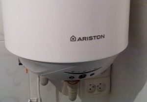 Замена водонагревателя Аристон в Ломоносове